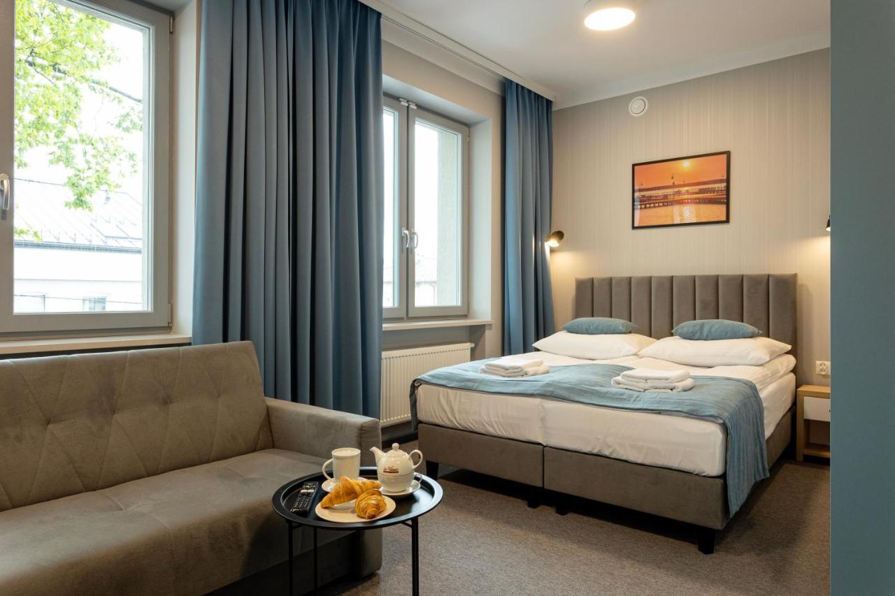 Apartamenty Albatros アウグストゥフ エクステリア 写真
